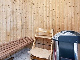 6 Person Holiday Home in Ulfborg