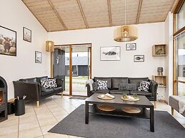 6 Person Holiday Home in Ulfborg