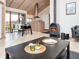 6 Person Holiday Home in Ulfborg