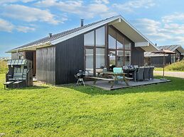 6 Person Holiday Home in Ulfborg