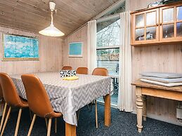6 Person Holiday Home in Ansager
