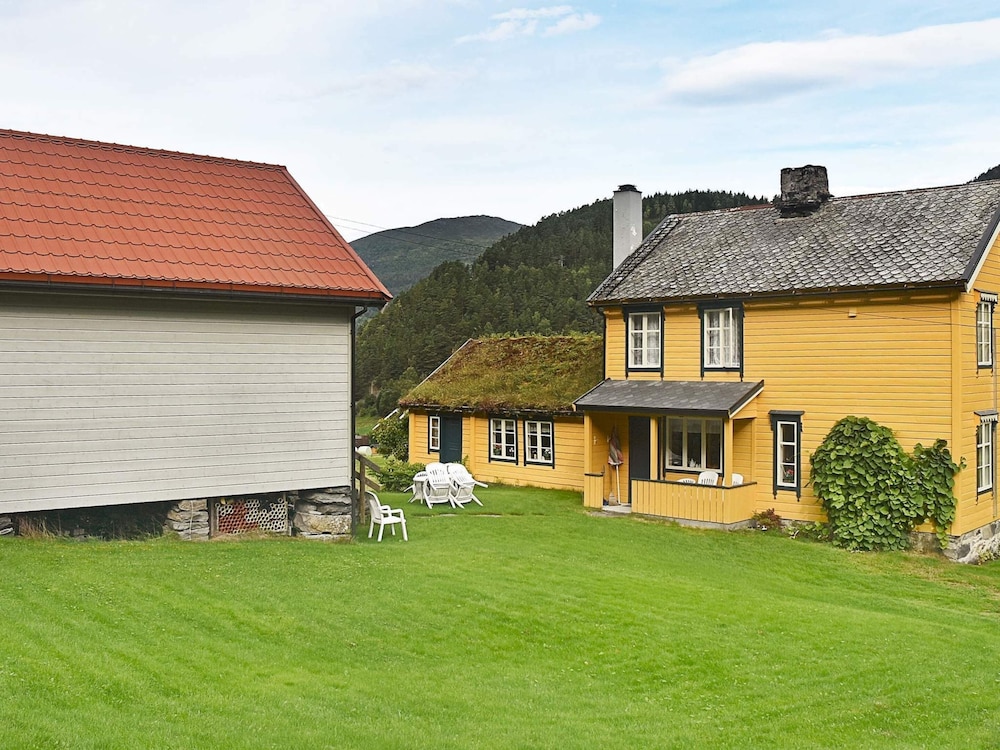 8 Person Holiday Home in Liabygda