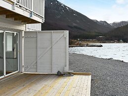 5 Star Holiday Home in Brattvag