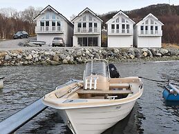 5 Star Holiday Home in Brattvag