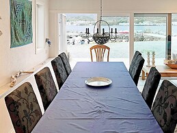 5 Star Holiday Home in Brattvag