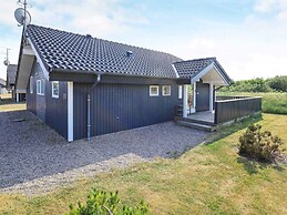 6 Person Holiday Home in Ringkobing-by Traum