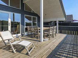 6 Person Holiday Home in Ringkobing-by Traum