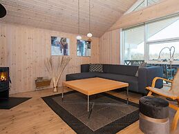 6 Person Holiday Home in Ringkobing-by Traum
