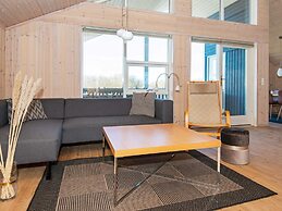 6 Person Holiday Home in Ringkobing-by Traum