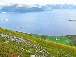6 Person Holiday Home in Alsvag