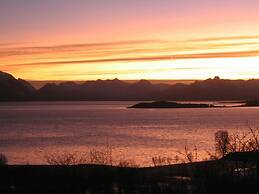 6 Person Holiday Home in Alsvag