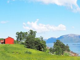 6 Person Holiday Home in Alsvag