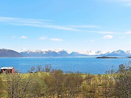 6 Person Holiday Home in Alsvag
