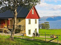 6 Person Holiday Home in Alsvag