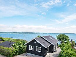 Panoramic Retreat by Water