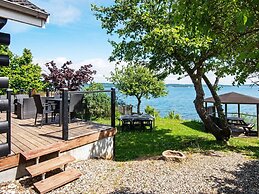 Panoramic Retreat by Water