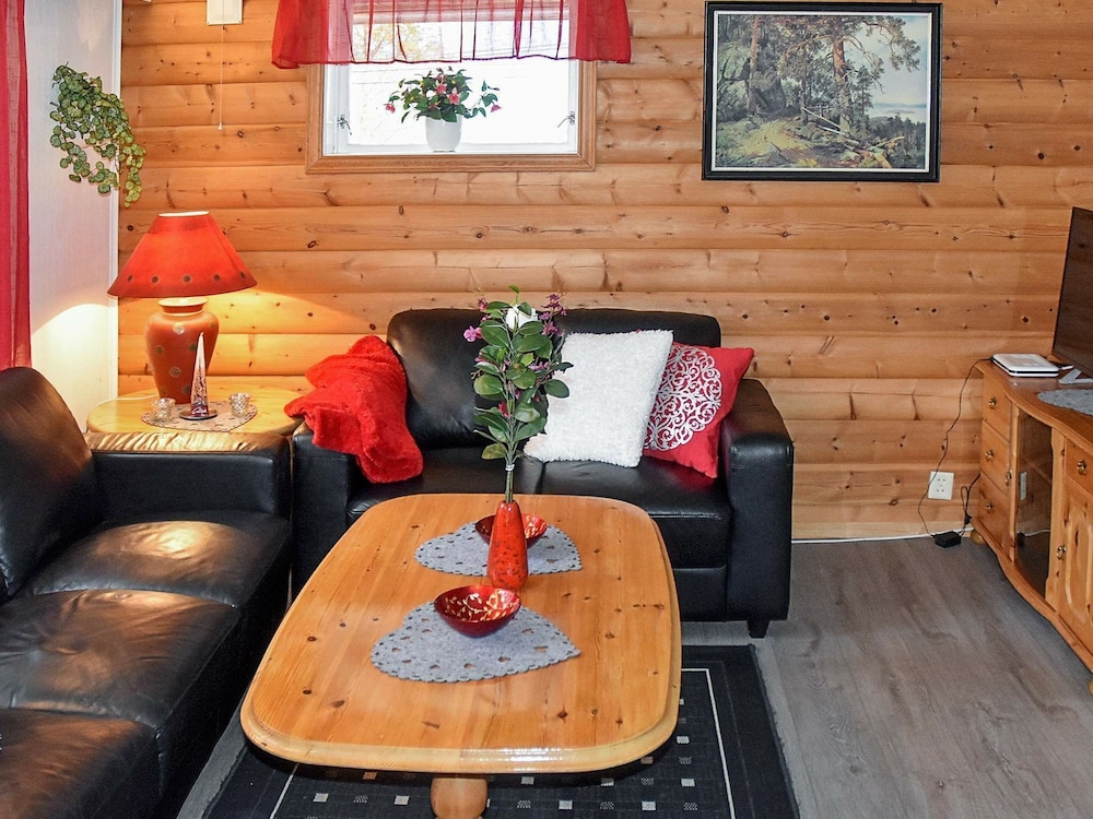 8 Person Holiday Home in Sæbø