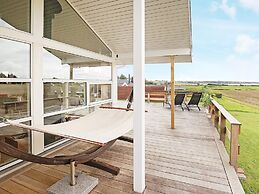 9 Person Holiday Home in Millinge