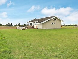 9 Person Holiday Home in Millinge