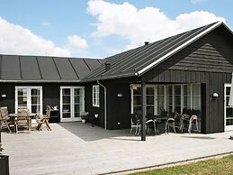 5 Star Holiday Home in Nysted