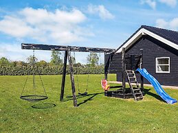 5 Star Holiday Home in Hadsund