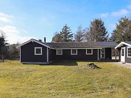 5 Person Holiday Home in Albaek