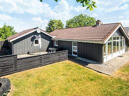 6 Person Holiday Home in Hemmet