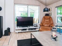 6 Person Holiday Home in Hemmet