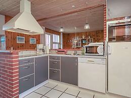 6 Person Holiday Home in Bindslev