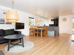 5 Person Holiday Home in Farvang