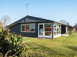 Heritage Cottage in Glesborg With Play Area