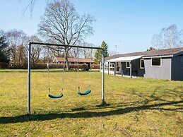 Heritage Cottage in Glesborg With Play Area