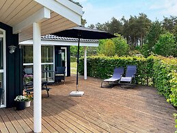 5 Star Holiday Home in Hals