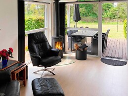 5 Star Holiday Home in Hals