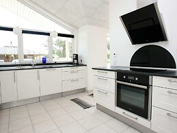 5 Star Holiday Home in Hals