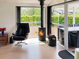 5 Star Holiday Home in Hals