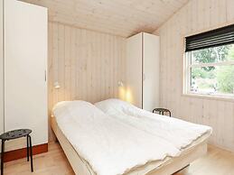 5 Star Holiday Home in Hals