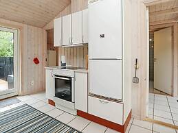 5 Star Holiday Home in Hals