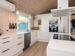 5 Star Holiday Home in Ebeltoft