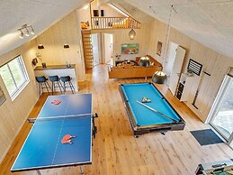 Spacious Holiday Home in Grenå near Sea