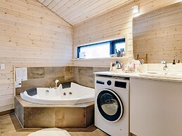 5 Star Holiday Home in Hals