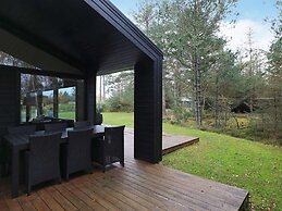 5 Star Holiday Home in Hals