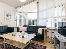 5 Star Holiday Home in Hals