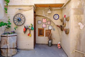 Pigeon Hotel