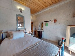 Pigeon Hotel