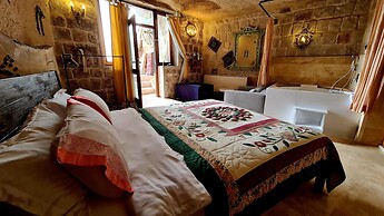 Pigeon Hotel