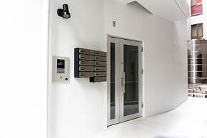 Good Life Apartment
