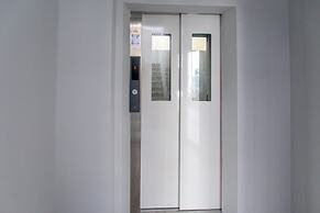 Good Life Apartment