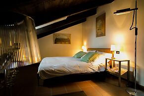 Giarvino Guest House