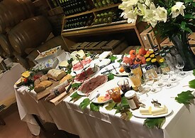 Giarvino Guest House